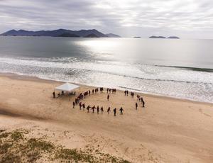 Veolia Brasil limpieza playa Santa Catarina