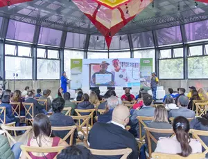 Renovadores Colombia Septiembre 25.04